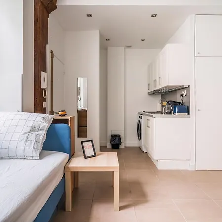 Merryland Chatelet Parigi